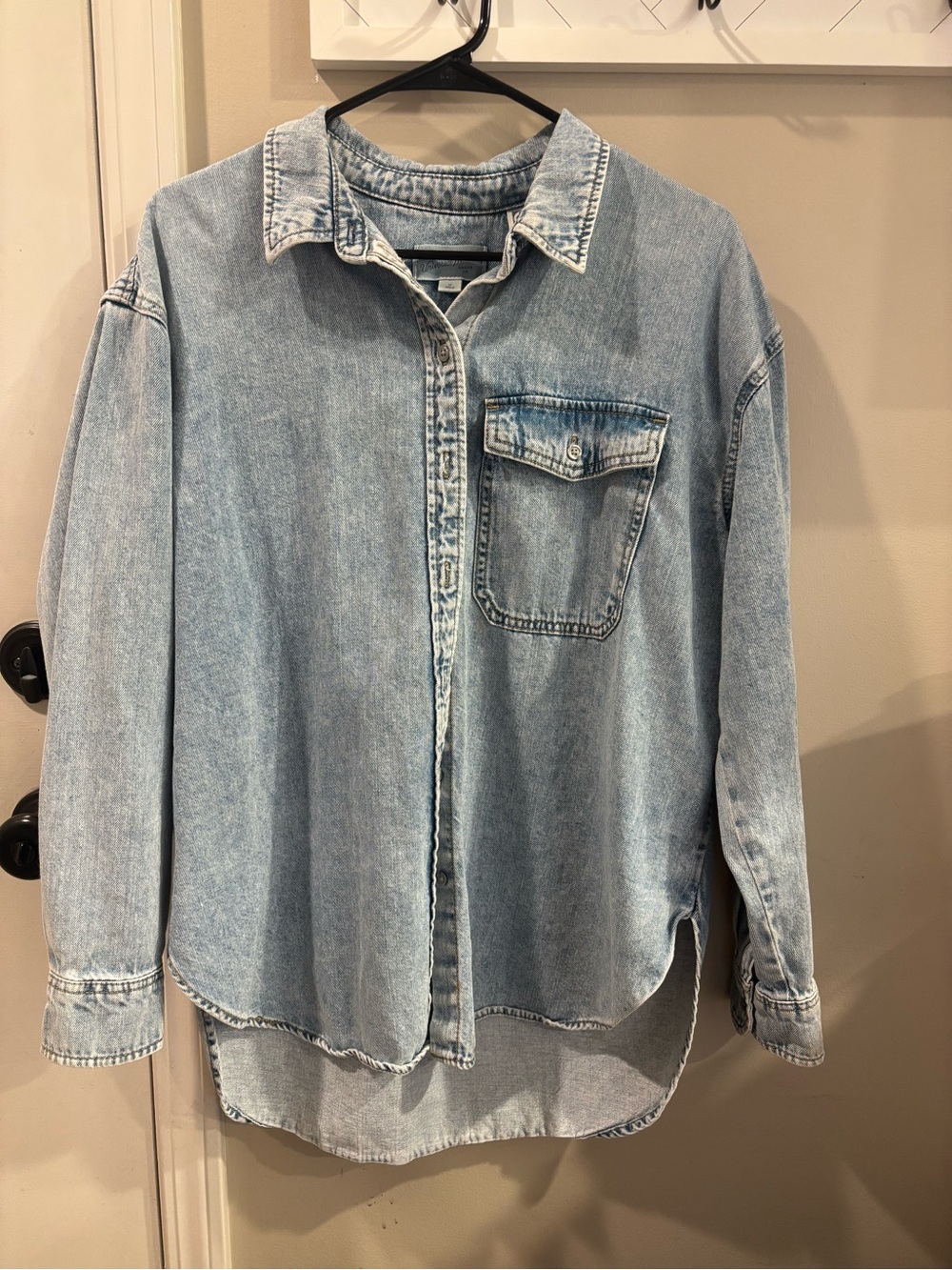 Universal Thread Light Wash Denim Button-Down Shirt